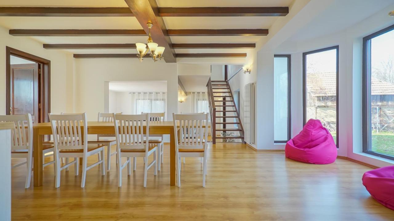 Vila Luna Comarnic Bagian luar foto